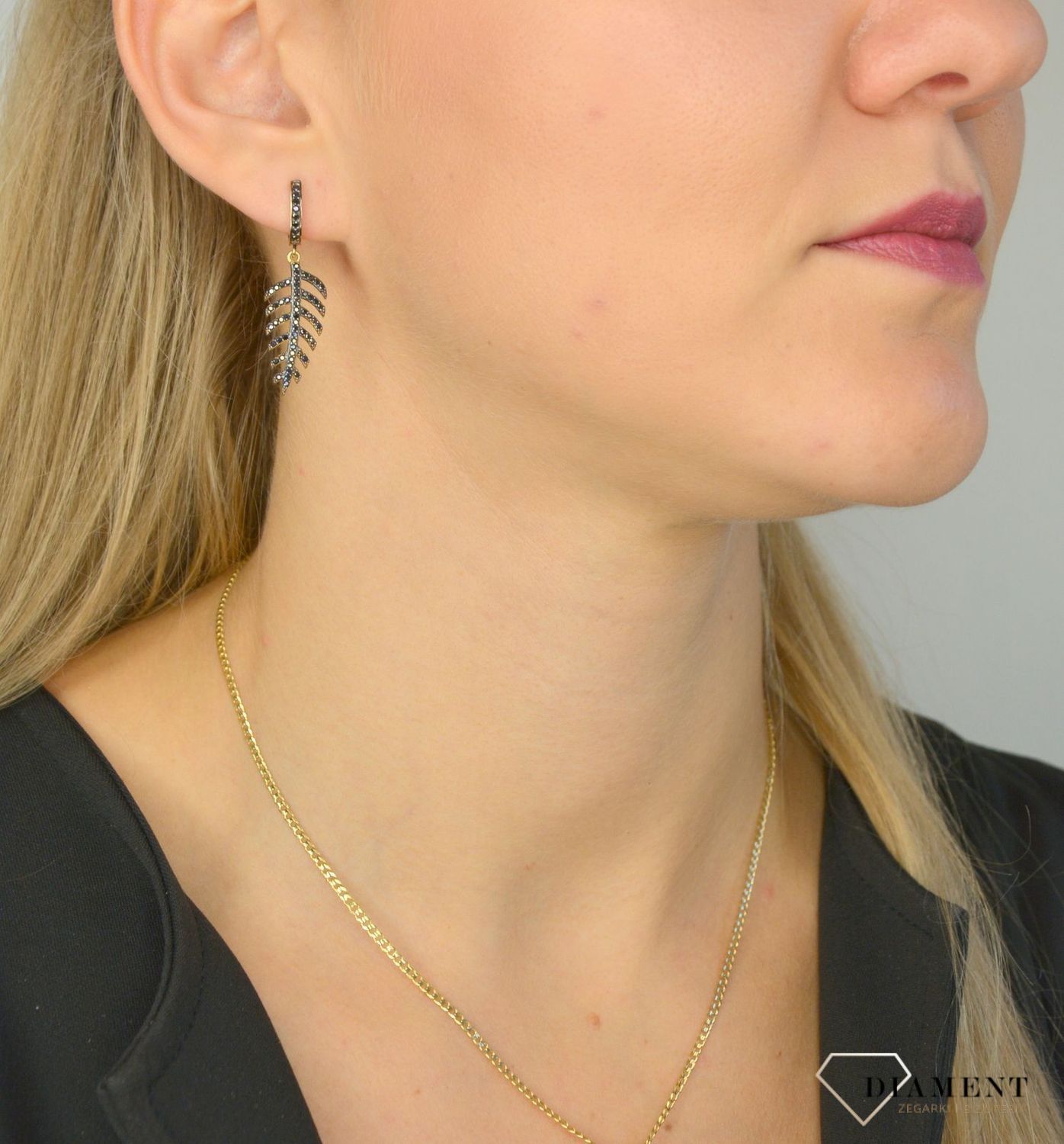 Złote kolczyki Diament 585 listki na angielskie zapięcie DIA-KLC-1424-585.jpg