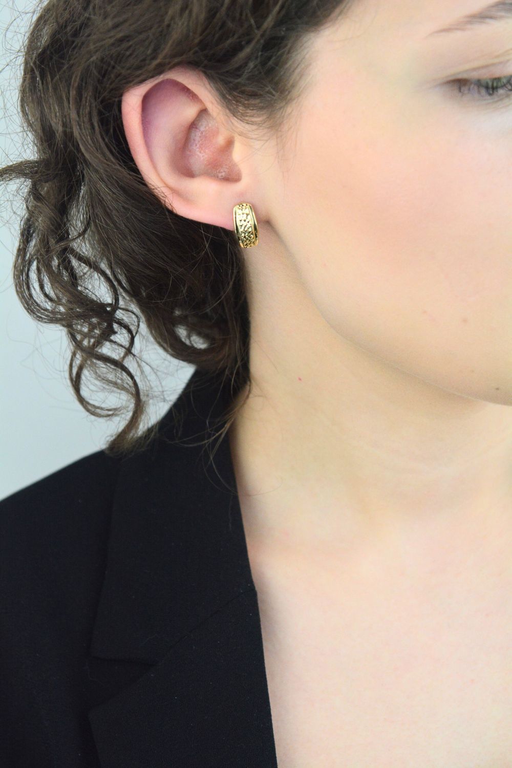 Złote kolczyki 375 diamentowane – angielskie zapięcie 15 mm, 1,33 g ✨💛 (2).jpg
