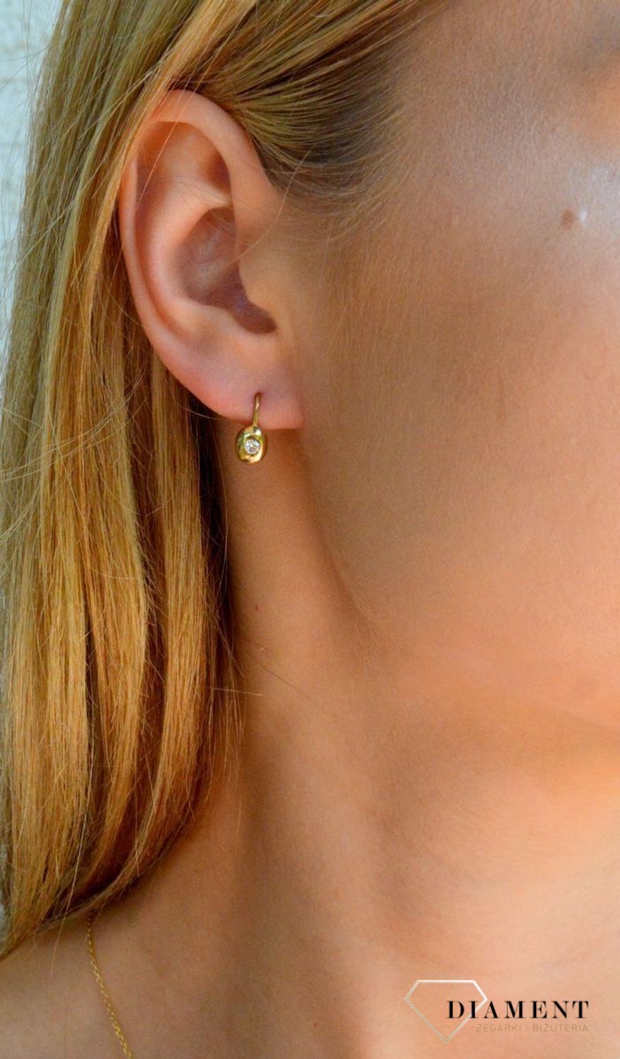 Złote kolczyki 333 z pojedynczą cyrkonią DIA-KLC-1578-333.jpg