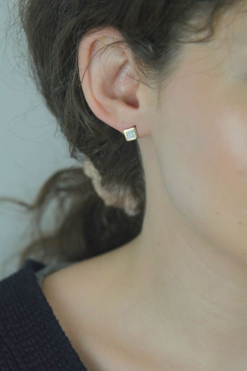 Kolczyki złote kwadraciki w cyrkonie pr 333, DIA-KLC-1586-333.jpg