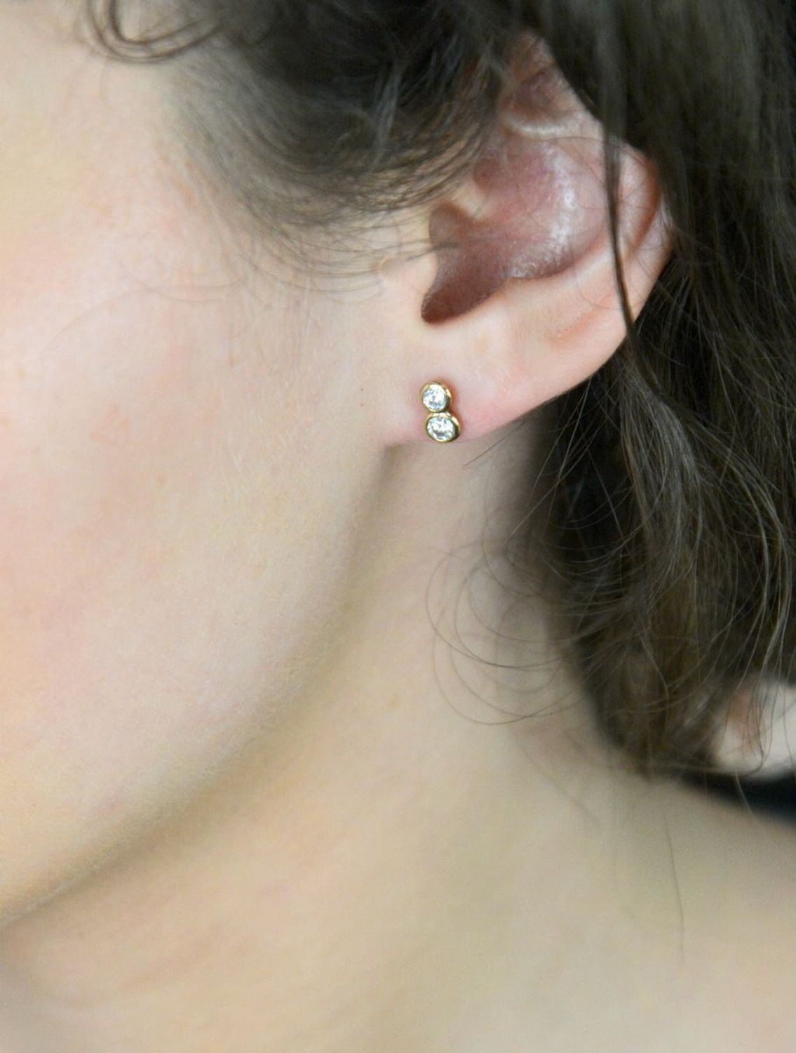 Kolczyki złote dwie cyrkonie pr 333, DIA-KLC-1606-333.jpg