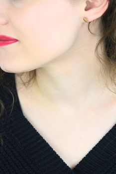 Złote kolczyki liście 333 – ażurowe kolczyki damskie (4).jpg