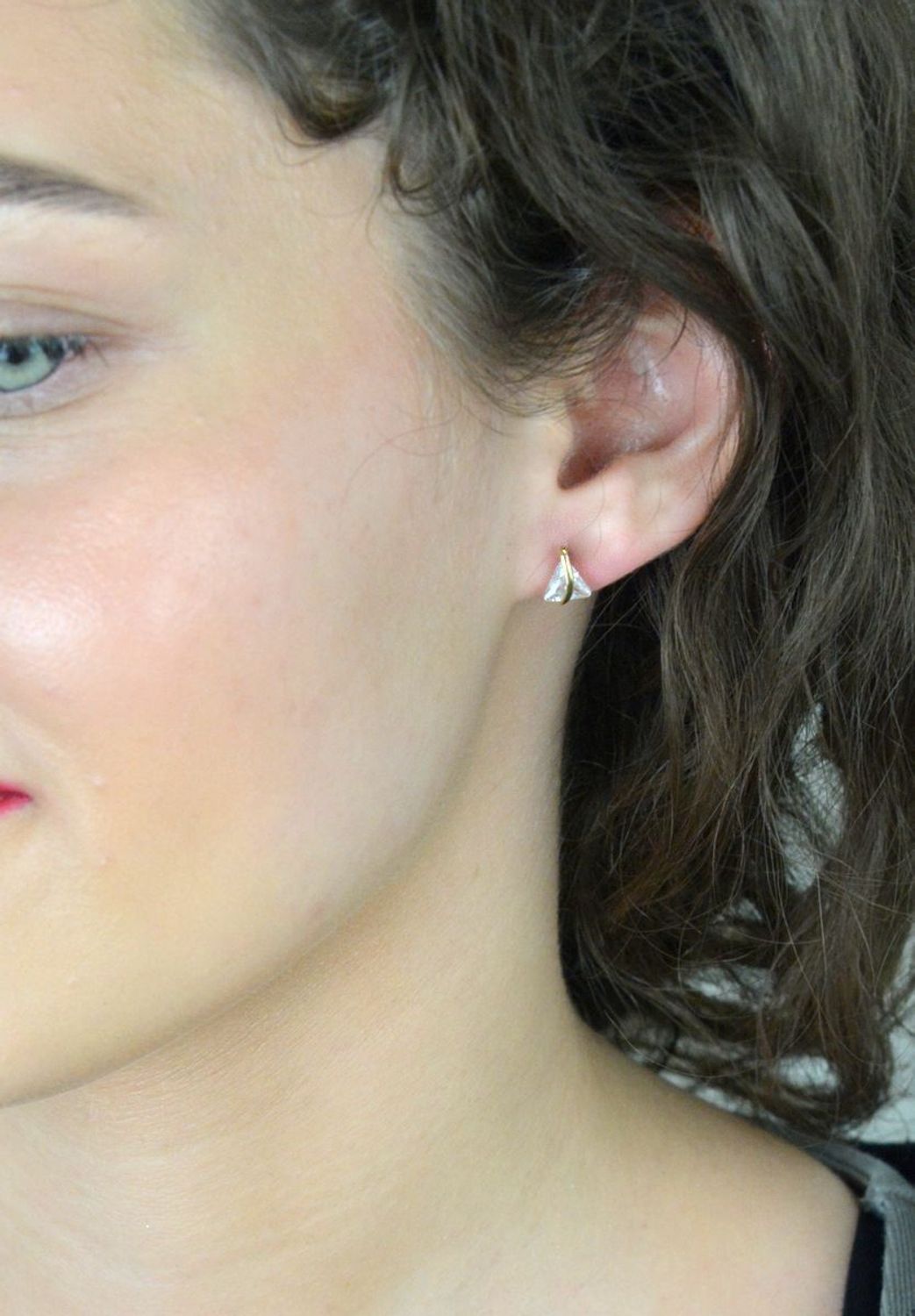 Kolczyki złote cyrkonie w trójkąty pr 333, DIA-KLC-1667-333 Au.jpg