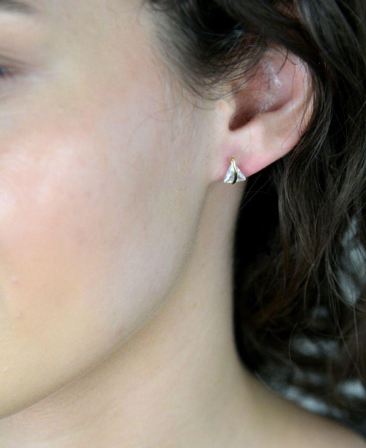 Kolczyki złote cyrkonie w trójkąty pr 333, DIA-KLC-1667-333 Au.jpg