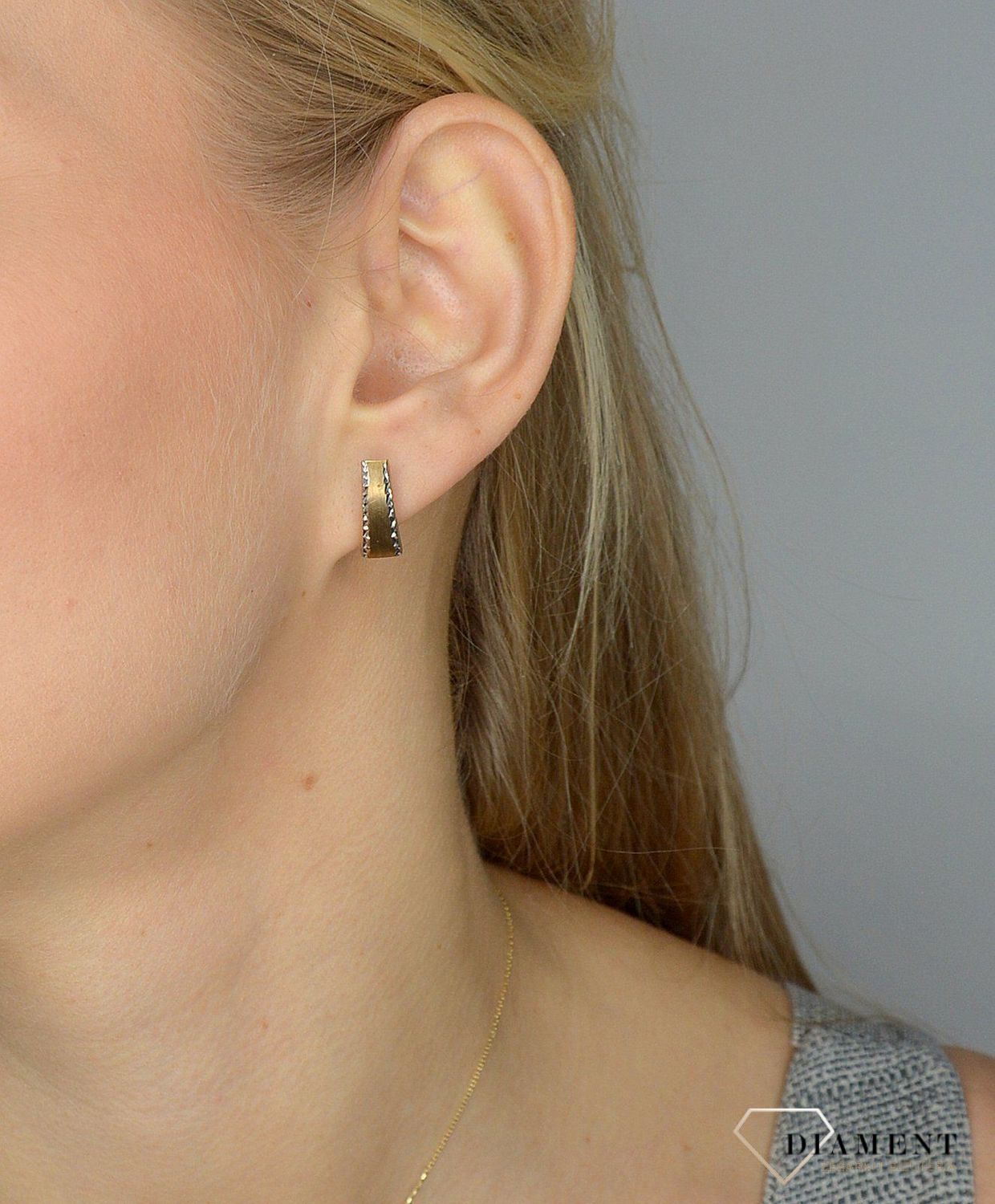 Złote kolczyki 333 połączenie białego i żółtego złota DIA-KLC-1670-333 💎 Złote kolczyki wykonane z najwyższej jakości złota próby 333.jpg