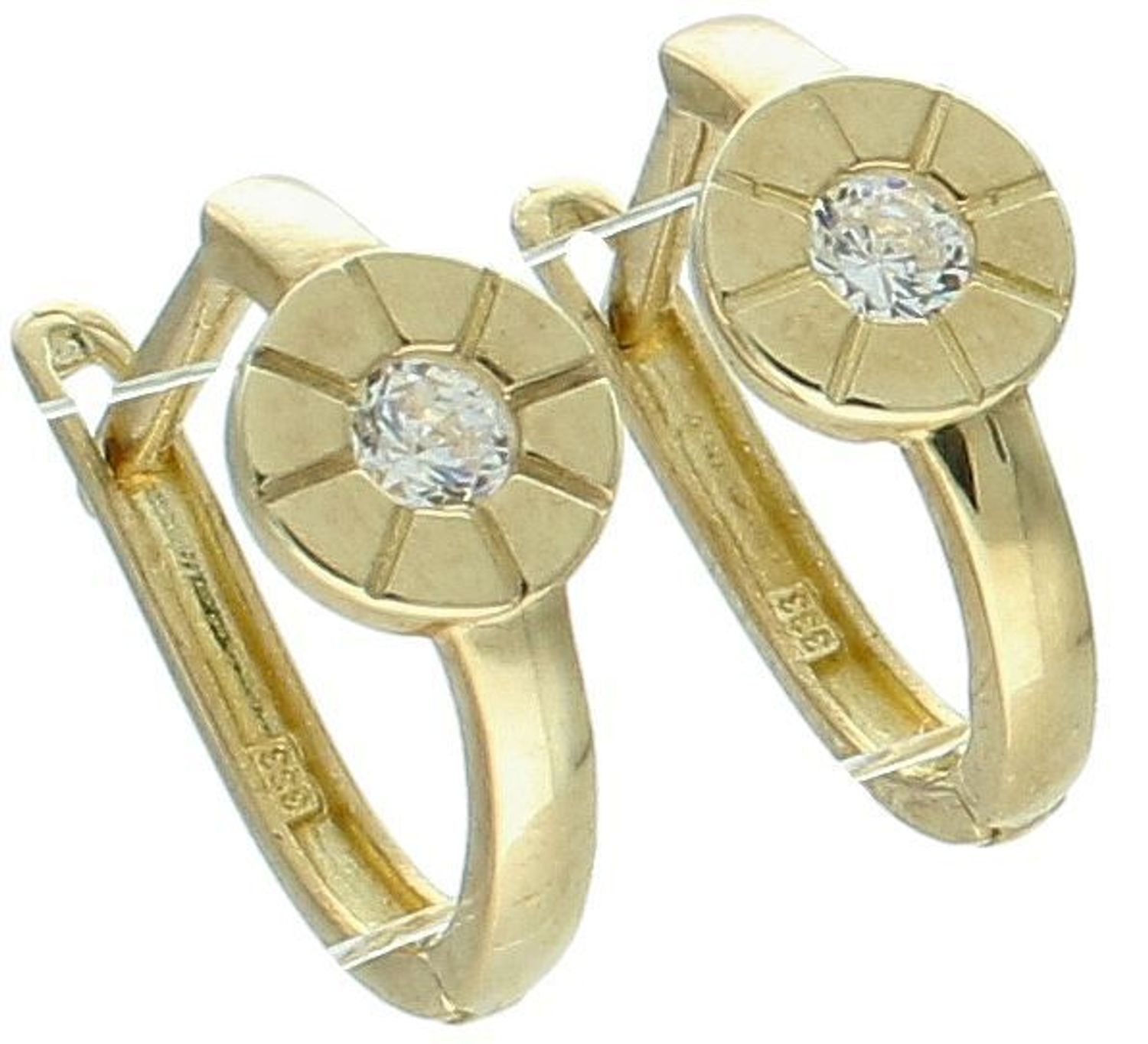 Kolczyki zap.ang. kółeczko z cyrkonią pr 333, DIA-KLC-1671-333 Złote kolczyki kółeczka z cyrkonią – subtelna klasyka. Eleganckie i delikatne kolczyki wykonane ze złota próby 333.1.jpg