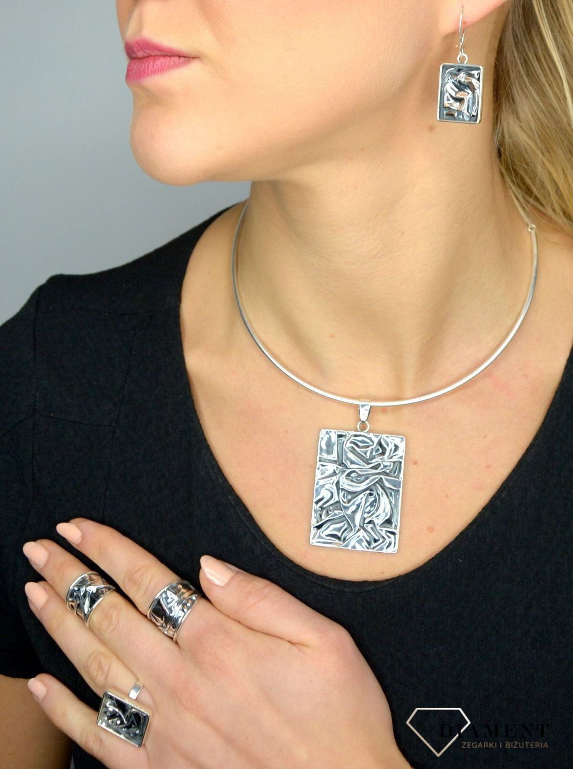 Srebrne kolczyki na bigiel gniecione blaszki DIA-KLC-1710-925.jpg