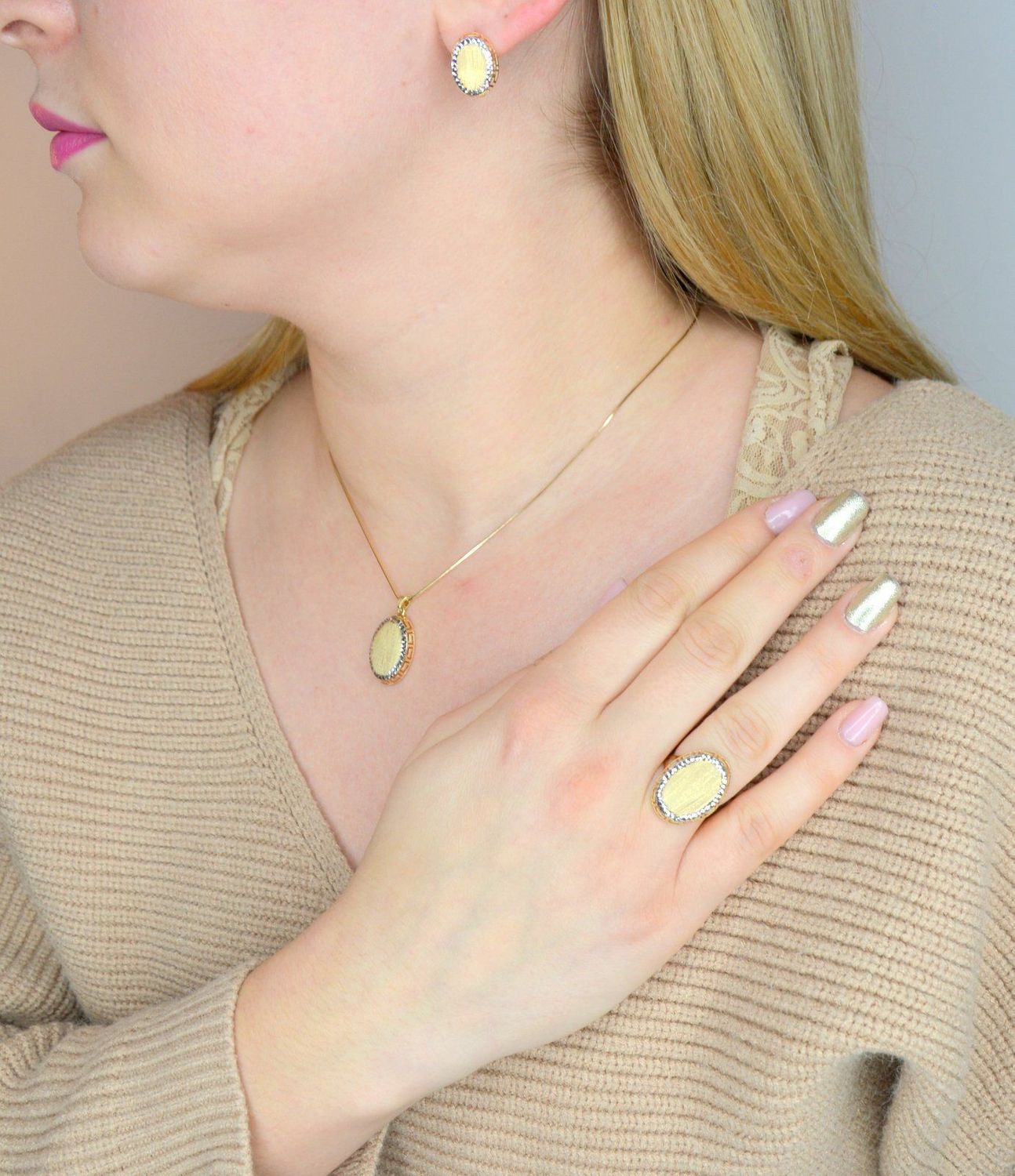 Kolczyki złote grawerowane blaszki z drogą grecką DIA-KLC-1737-585.jpg