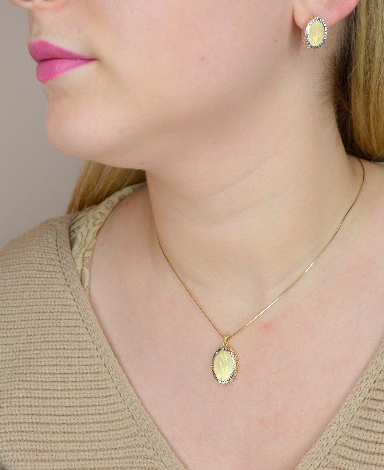 Kolczyki złote grawerowane blaszki z drogą grecką DIA-KLC-1737-585.jpg