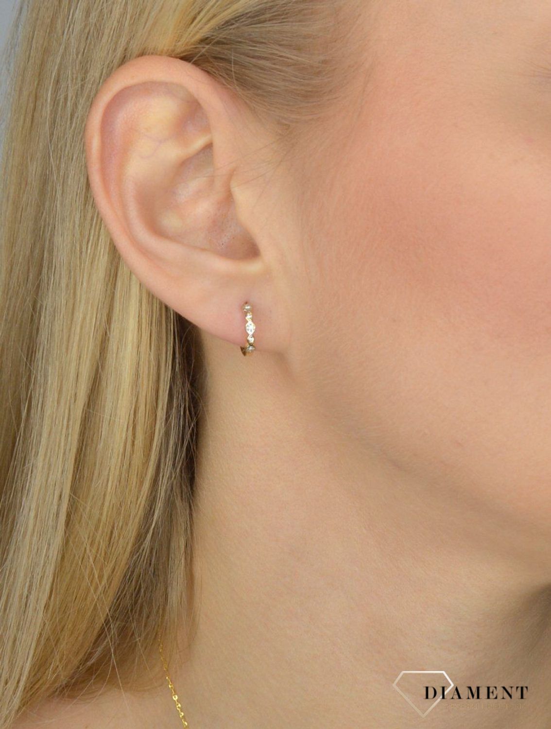 Złote kolczyki koła 1,2 cm 585 ozdobione cyrkoniami.jpg