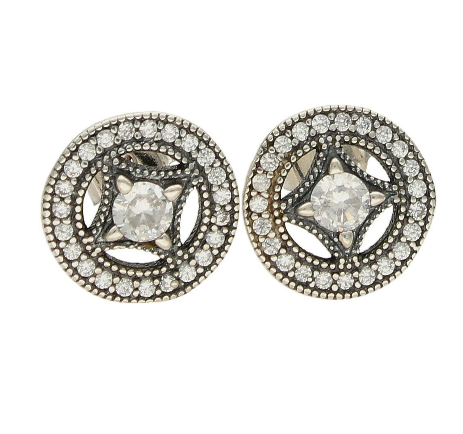 Kolczyki srebrne w kształcie koła ozdobione cyrkoniami DIA-KLC-2008-925. Srebrne kolczyki w kształcie koła z zapięciem typu sztyfty. Zachwycająca lekkością oraz subtelnym wdziękiem, biżuteria posiada uroczy akcent w postaci bł.jpg