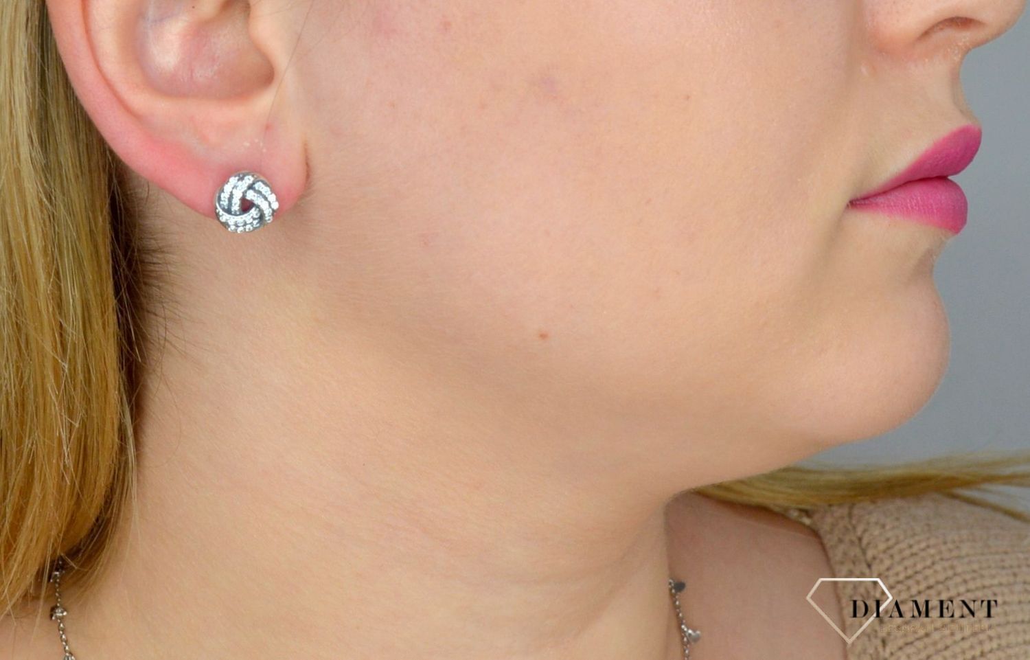 Srebrne kolczyki 925 'węzeł z cyrkonią' DIA-KLC-2013-925.jpg