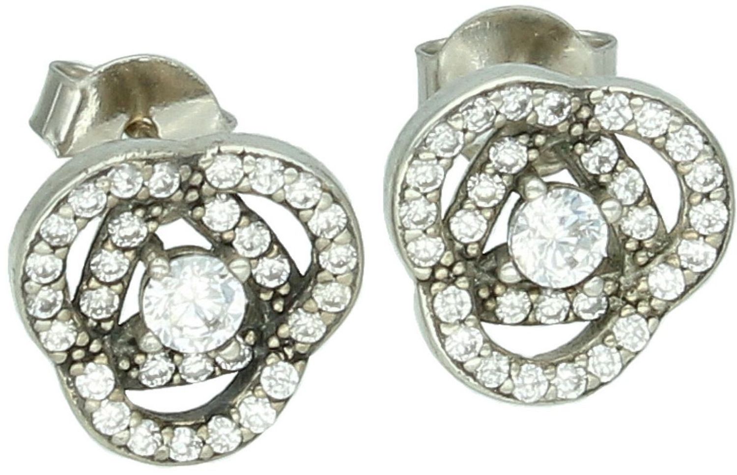 Kolczyki srebrne 925 – Białe cyrkonie, sztyft DIA-KLC-2018-925 Eleganckie kolczyki wykonane z najwyższej jakości srebra próby 925, wysadzane białymi cyrkoniami, które pięknie odbijają światło, 1.jpg