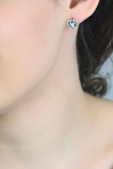 Kolczyki srebrne 925 – Białe cyrkonie, sztyft DIA-KLC-2018-925 (4).jpg