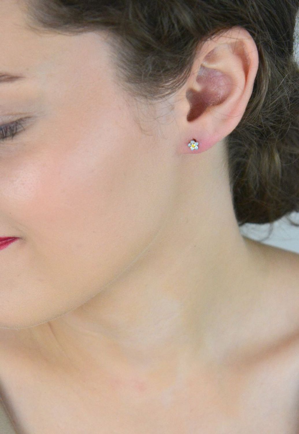 Srebrne kolczyki przy uchu małe kwiatki DIA-KLC-2066OR0079-925.png