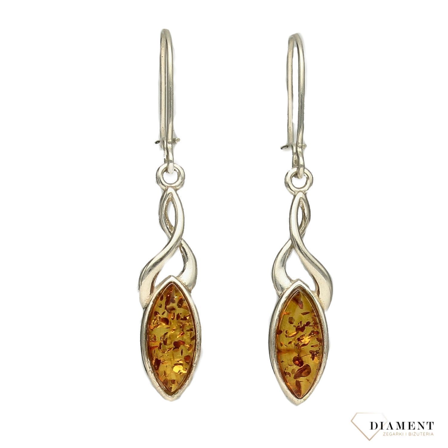 Srebrne kolczyki z bursztynem DIA-KLC-2160K-925 to propozycja od sklepu jubilerskiego Diament..jpg