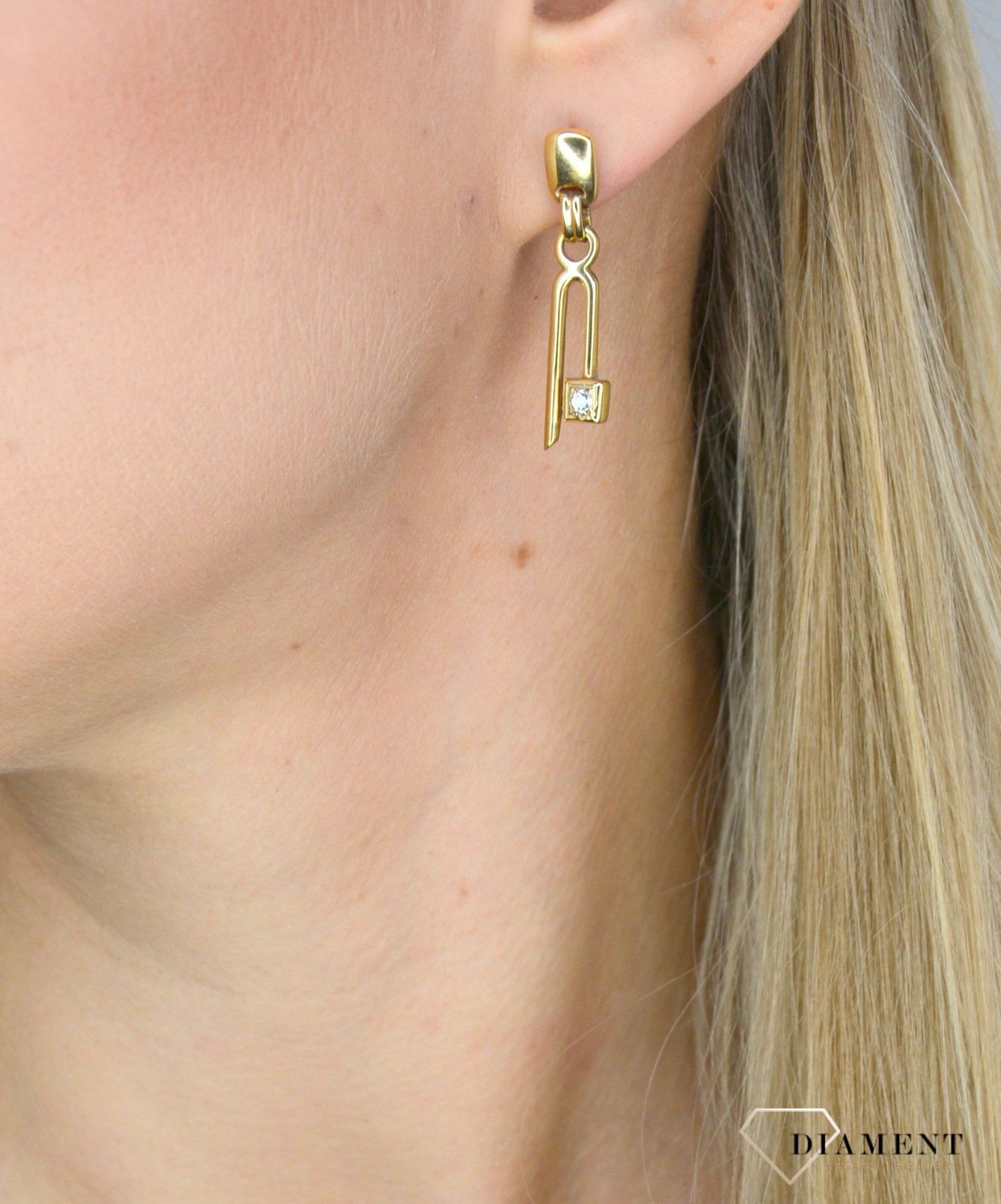 Złote kolczyki 585 ciekawy wzór z ozdobną cyrkonią DIA-KLC-2229-585.jpg