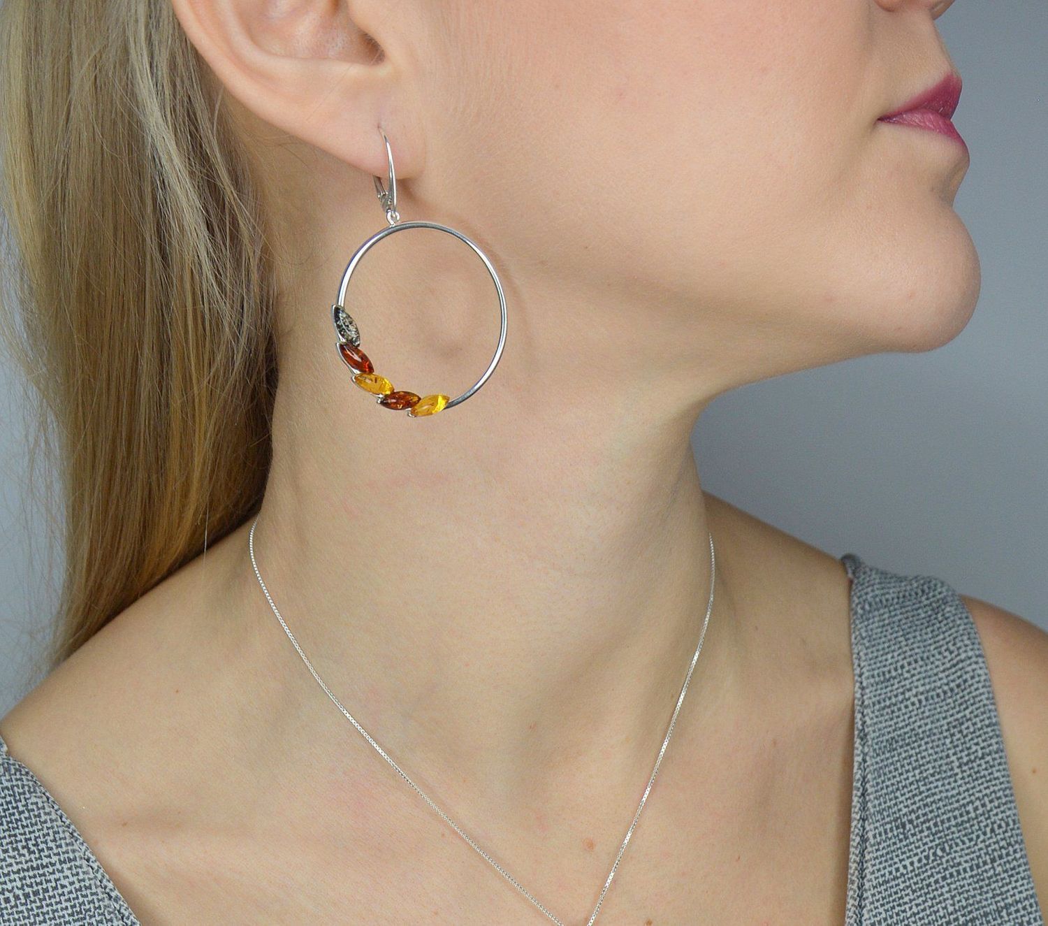 Kolczyki koła srebne bursztyn w trzech kolorach DIA-KLC-2246-925.jpg