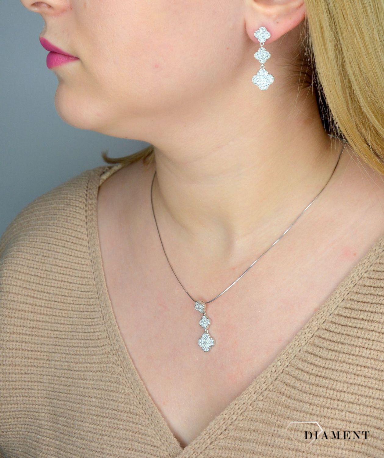 Kolczyki srebrne koniczynki z cyrkonią DIA-KLC-2284-925.jpg