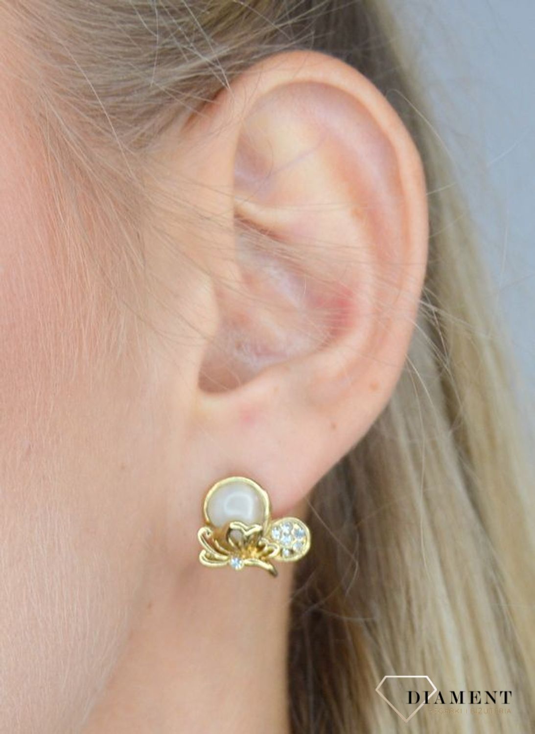 Kolczyki damskie pozłacane By Dziubeka przy uchu motylki DIA-KLC-2316-INNE.jpg