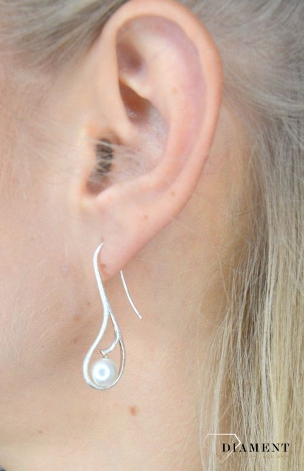 Kolczyki damskie BY DZIUBEKA łezka z perłą DIA-KLC-2320-INNE.jpg