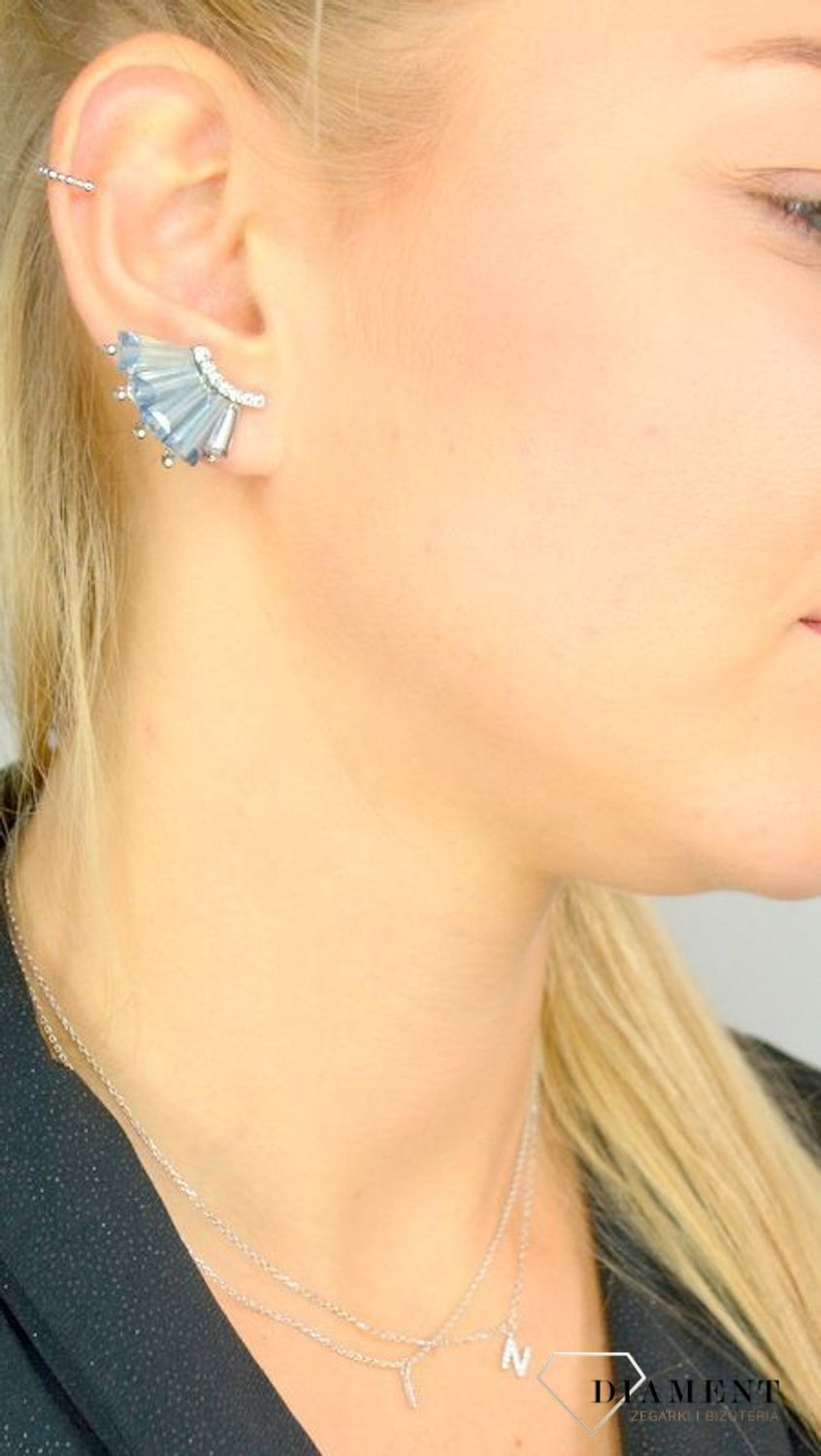 Kolczyki damskie nausznice BY DZIUBEKA cyrkonie w błękitnym odcieniu DIA-KLC-2322-INNE.jpg