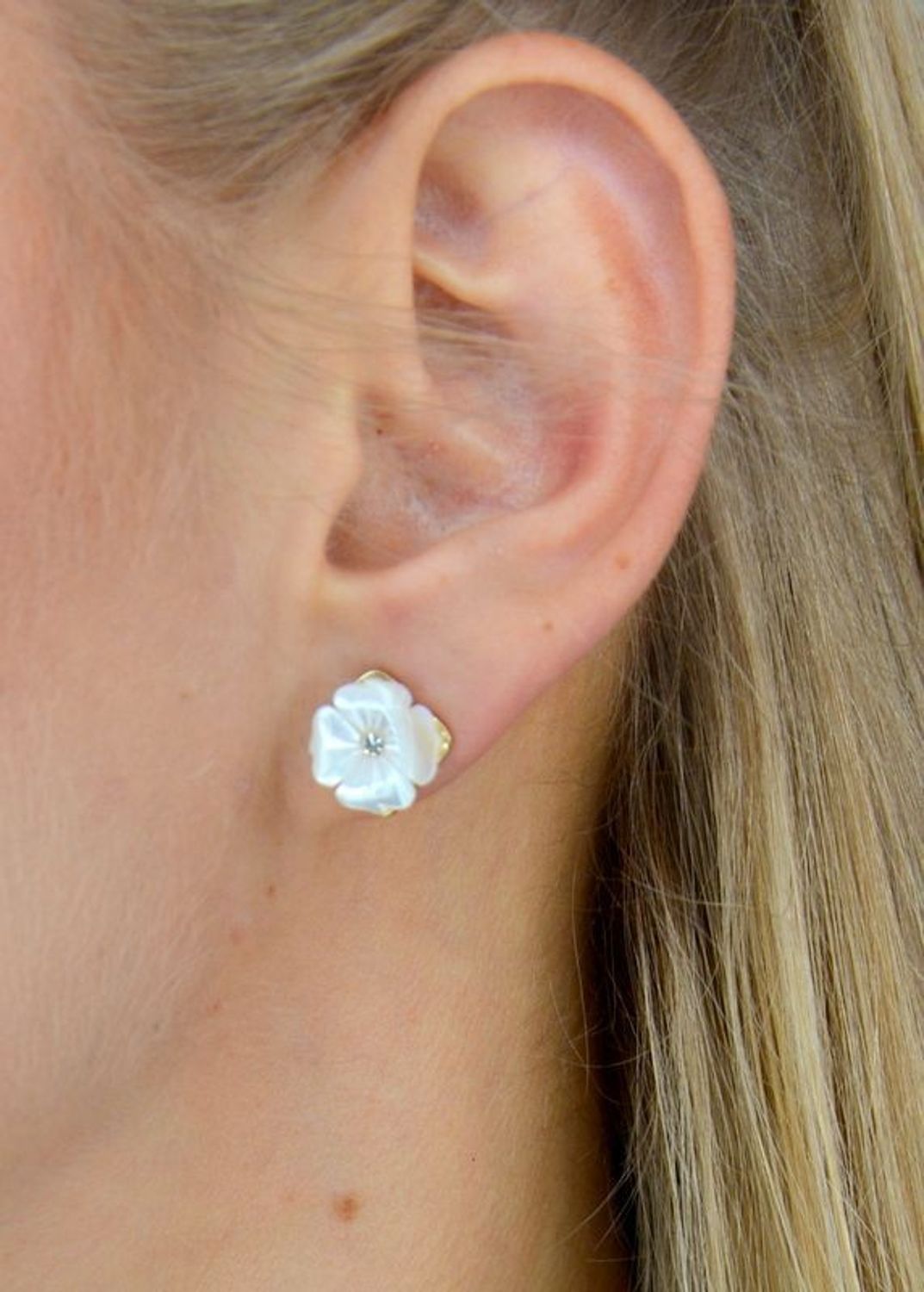 Kolczyki damskie by dziubeka Białe kwiatki DIA-KLC-2324-INNE.jpg