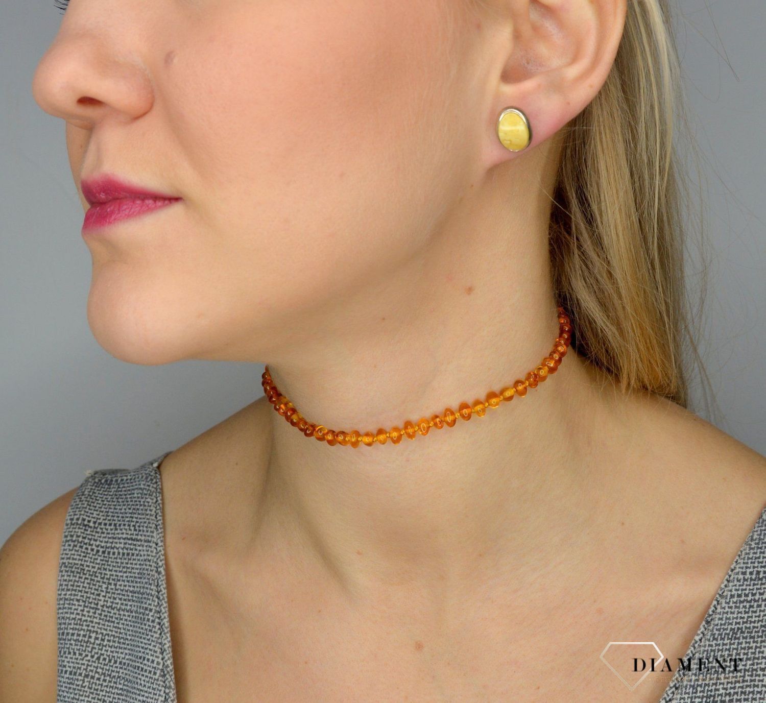 Srebrne kolczyki z mlecznym bursztynem DIA-KLC-2441.jpg