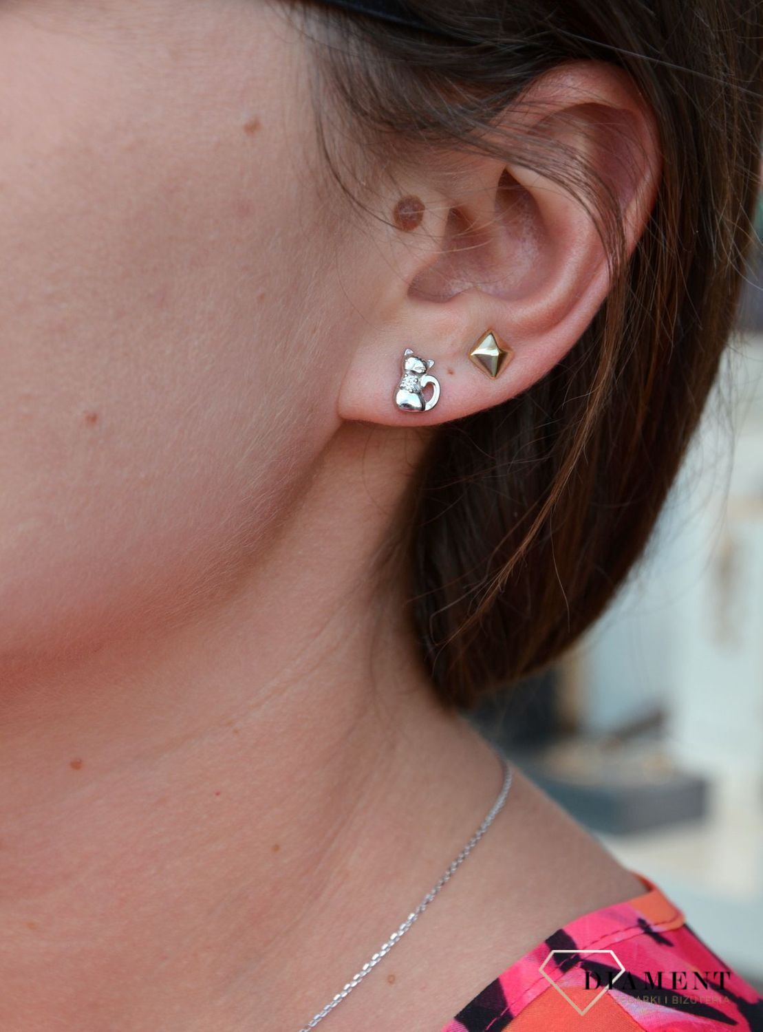 Srebrne kolczyki kotek z cyrkonią DIA-KLC-2443-925.jpg