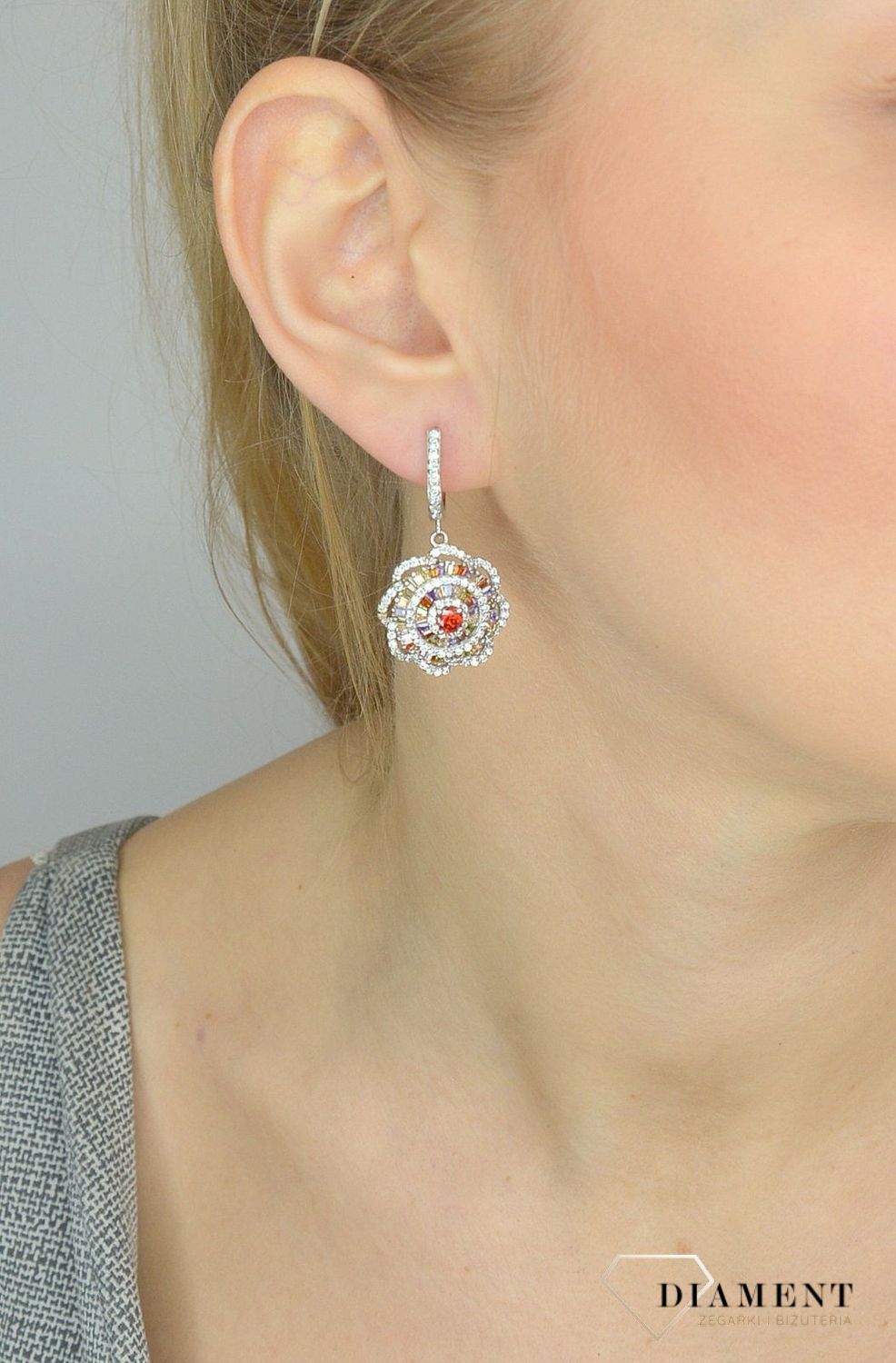 Srebrne kolczyki 925 wiszące kolorowe cyrkonie w kształcie kwiata DIA-KLC-2547-925.jpg