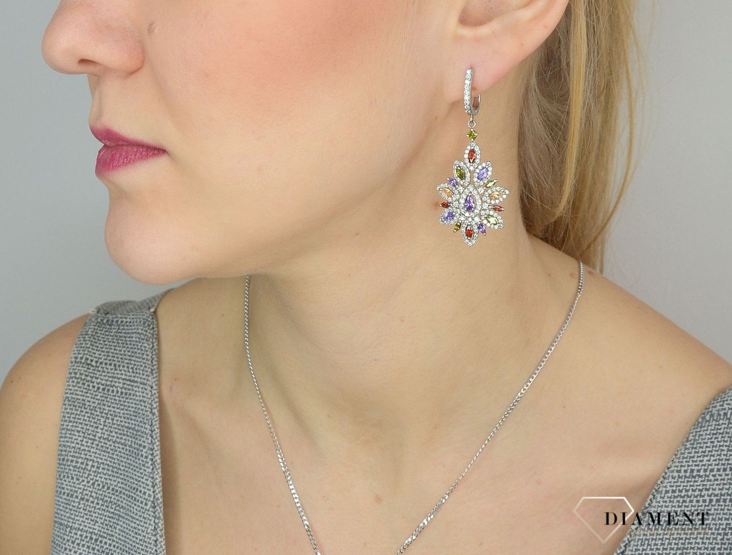 Srebrne kolczyki 925 wiszące kolorowe cyrkonie w kształcie kwiata DIA-KLC-2551-925.jpg