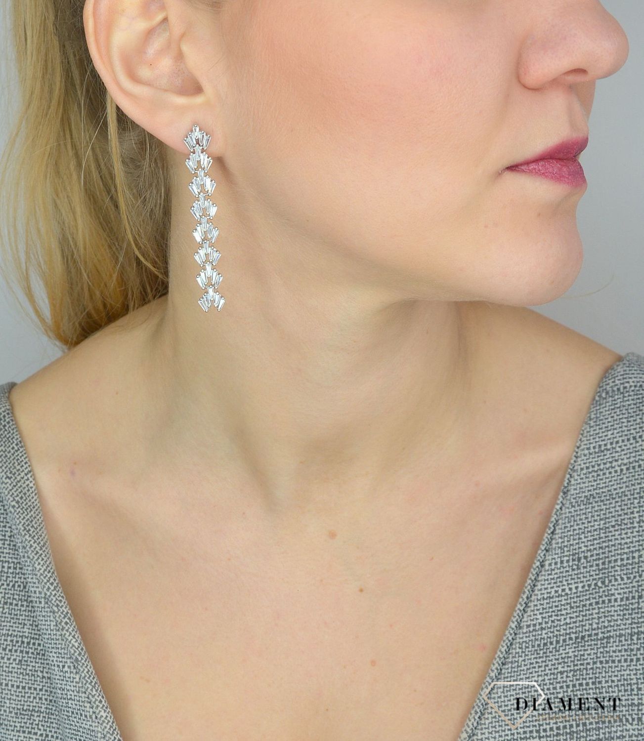 Srebrne kolczyki 925 wiszące z cyrkonią DIA-KLC-2555-925.jpg