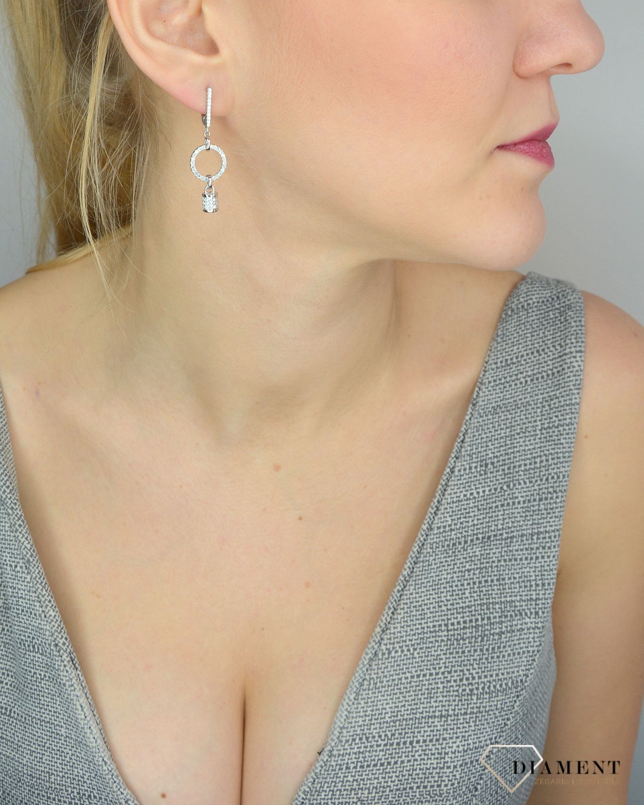 Srebrne kolczyki 925 wiszące z cyrkonią DIA-KLC-2558-925.jpg