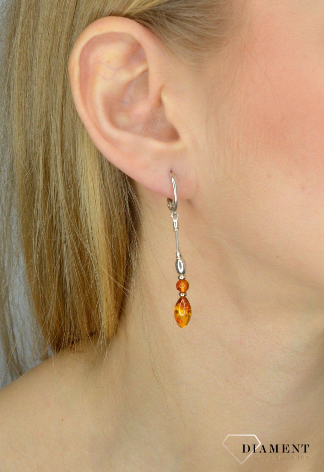 Srebrne kolczyki wiszące z bursztynem DIA-KLC-2569-925.jpg