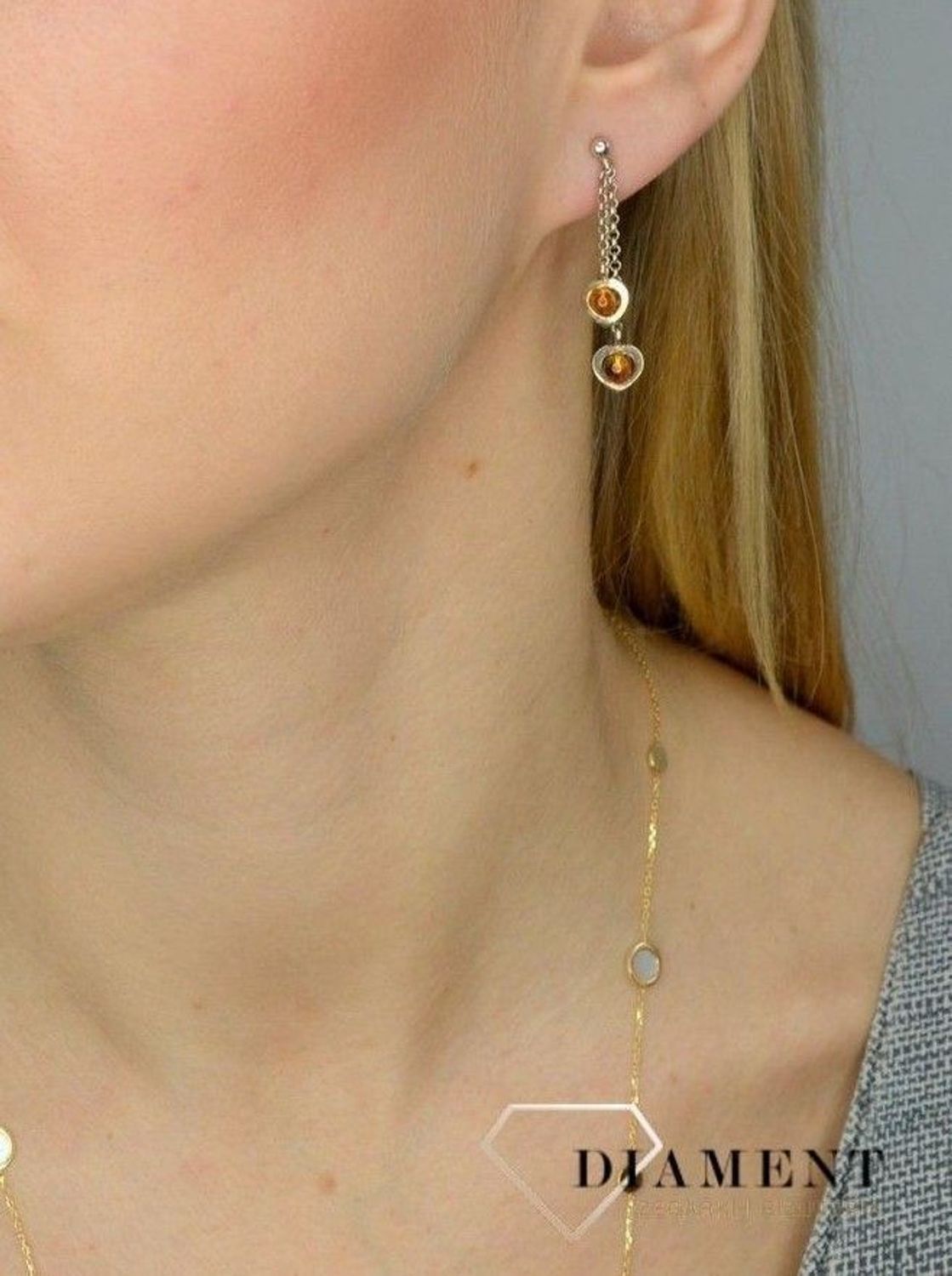 Srebrne kolczyki wiszące serduszka z bursztynem DIA-KLC-2570-925.jpg