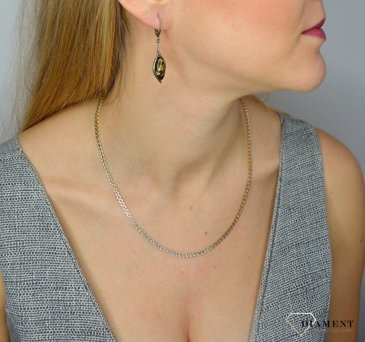 Srebrne kolczyki wiszące z bursztynem DIA-KLC-2575-925.jpg