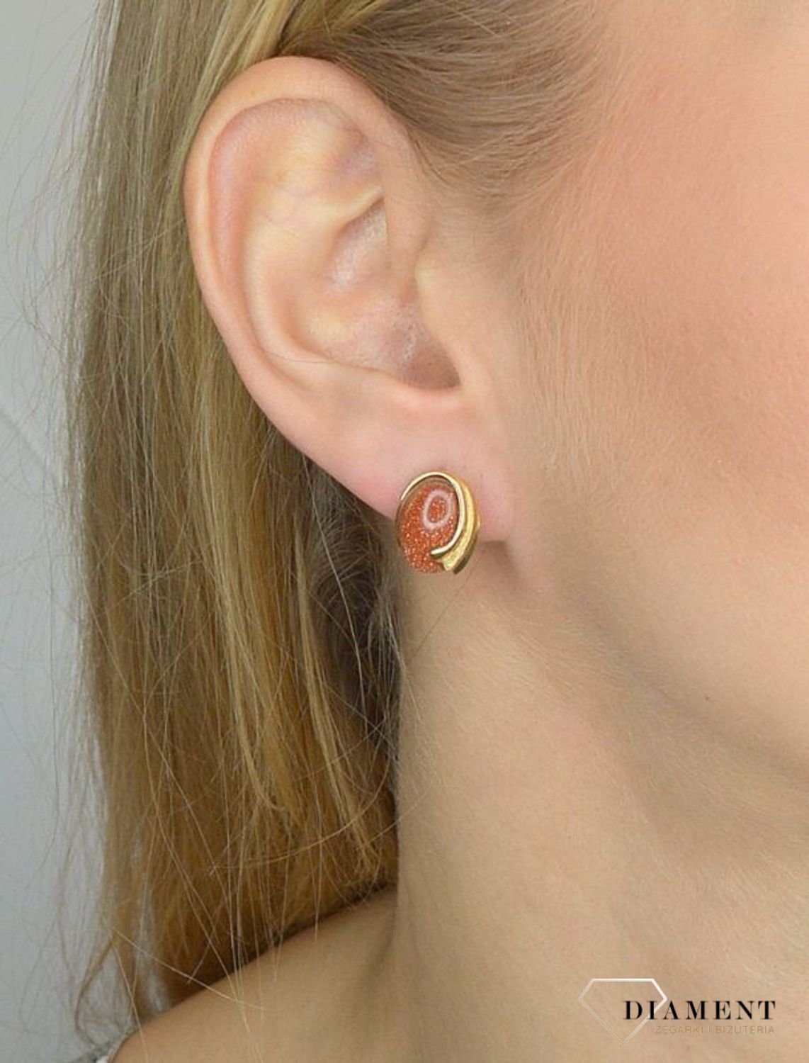 Złote kolczyki Diament 585 z piaskiem pustyni DIA-KLC-2589-585.jpg