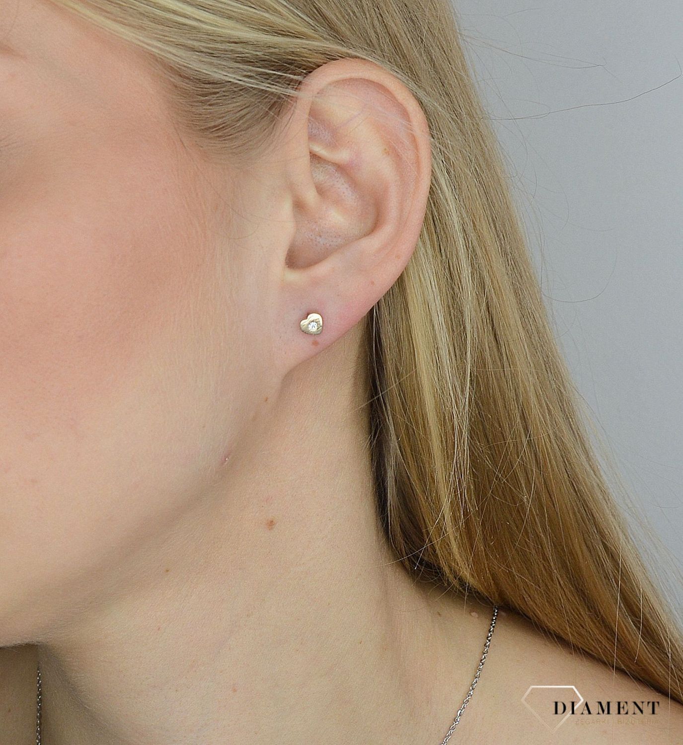 Złote kolczyki 585 serce z białą cyrkonią DIA-KLC-2619-585.jpg