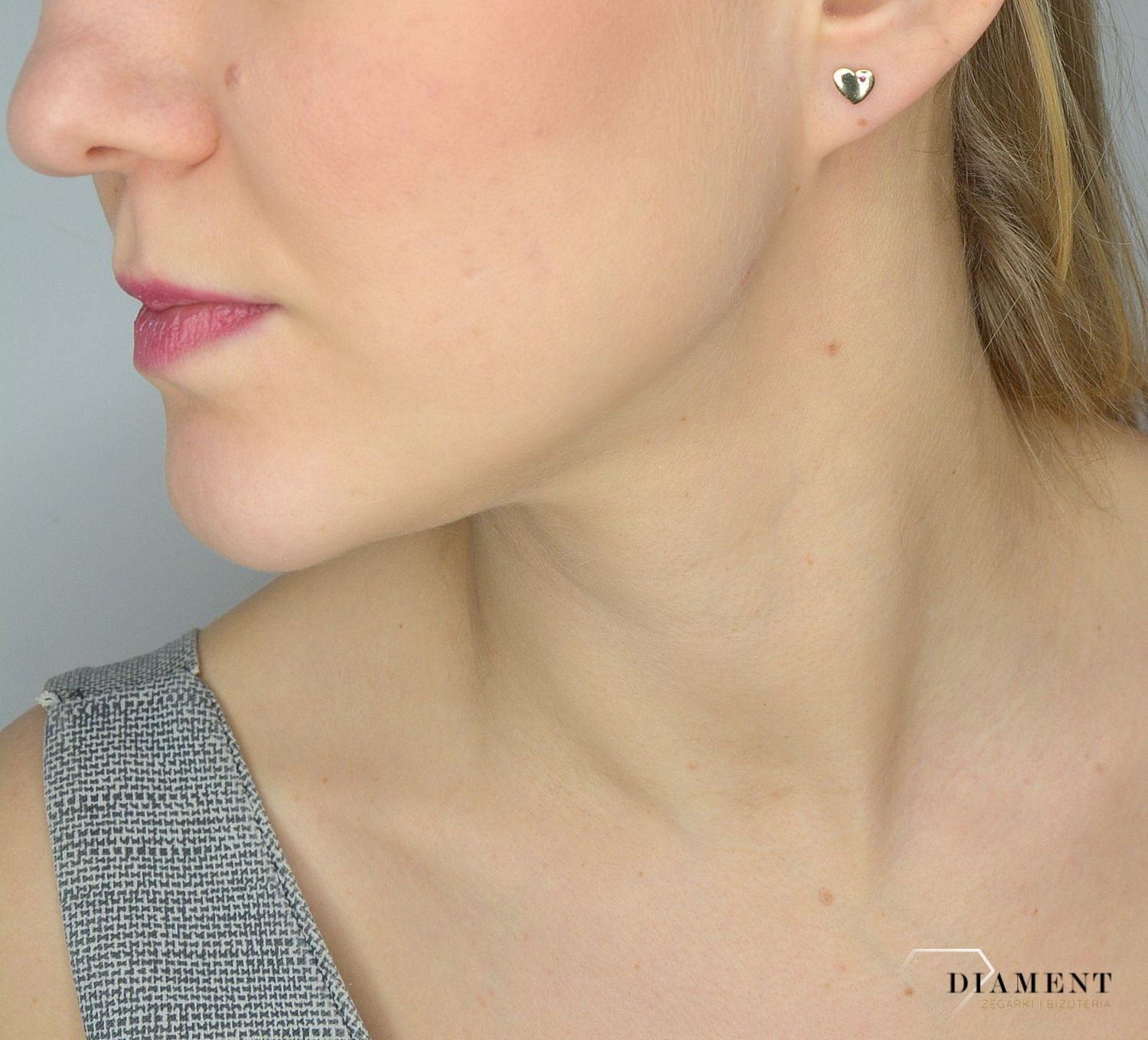 Złote kolczyki 585 serce z czerwoną cyrkonią DIA-KLC-2661-585.jpg