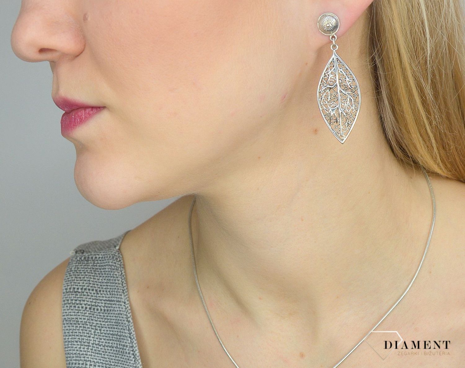 Kolczyki srebrne wiszące na wkręt 'Liście z oksydą' DIA-KLC-2788-925.jpg