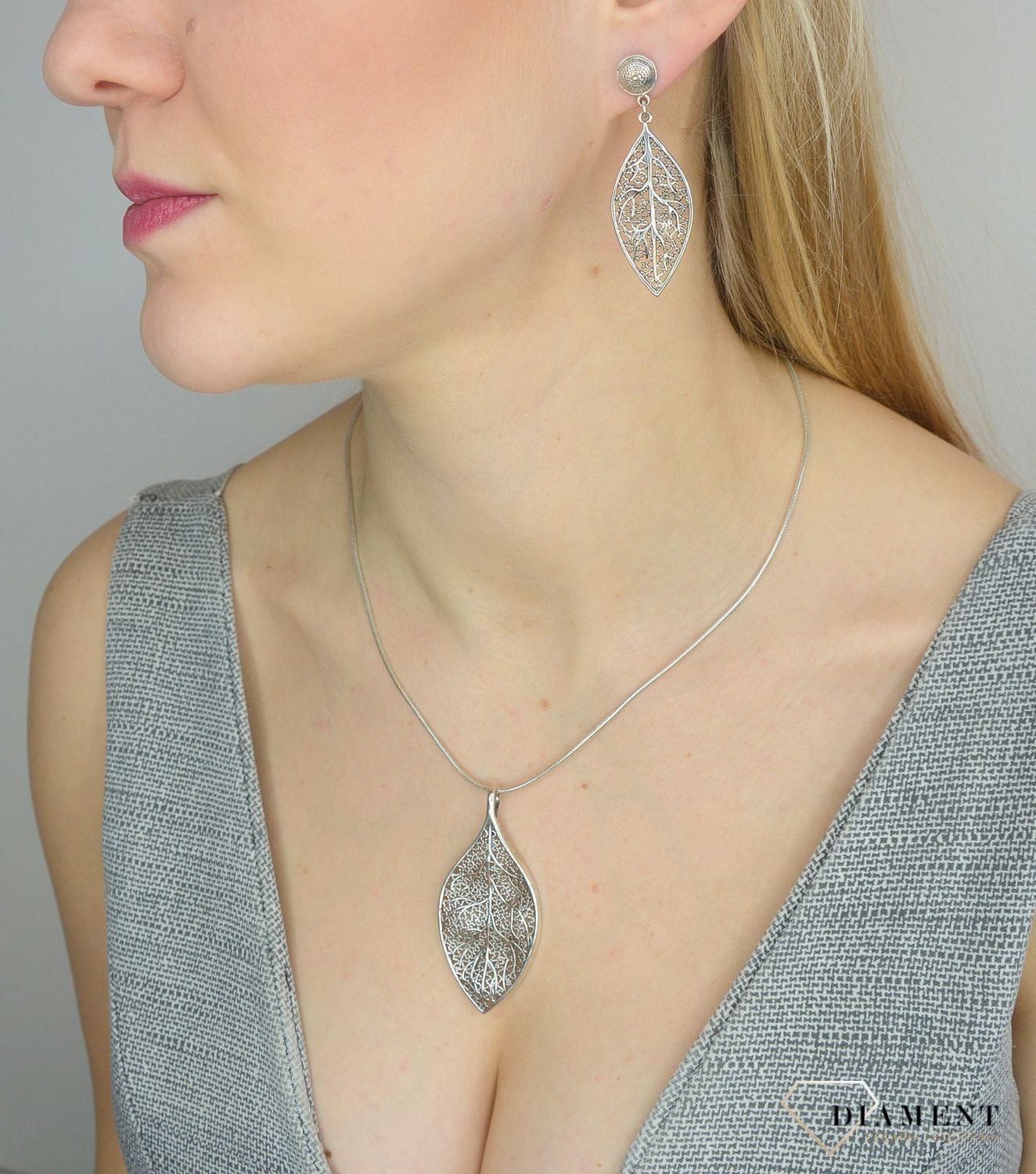 Kolczyki srebrne wiszące na wkręt 'Liście z oksydą' DIA-KLC-2788-925.jpg