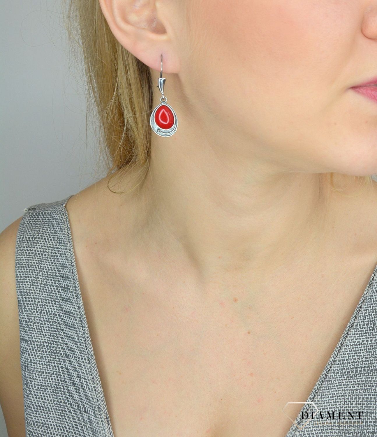 Kolczyki srebrne wiszące 'Czerwony koral'.jpg