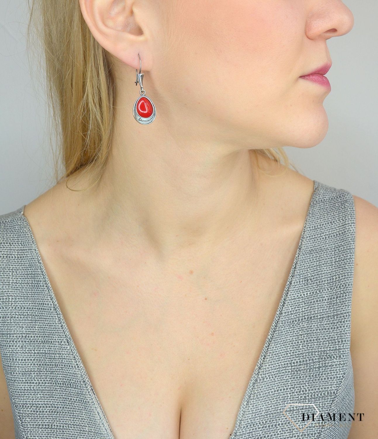 Kolczyki srebrne wiszące 'Czerwony koral'.jpg