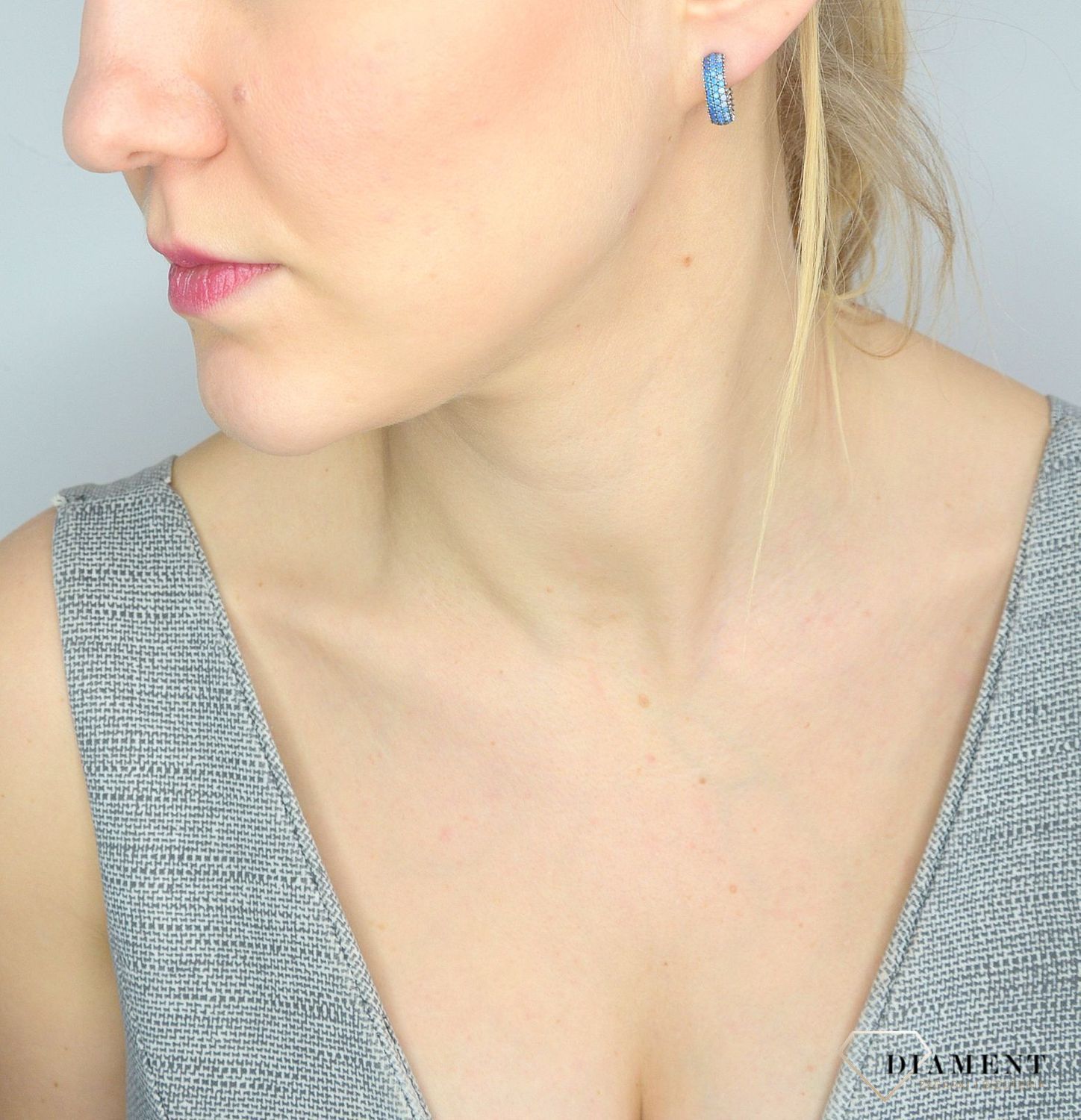 Srebrne kolczyki koła niebieskie cyrkonie DIA-KLC-2839-925.jpg