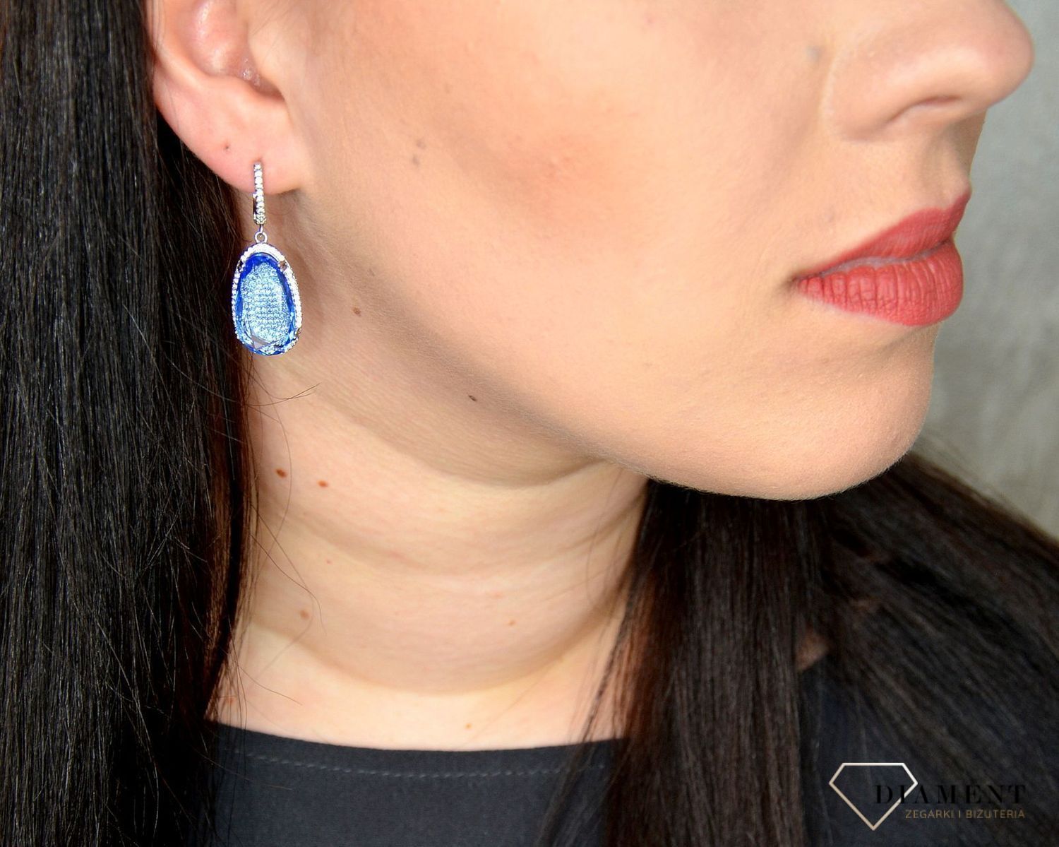 Kolczyki srebrne wiszące 'Niebieska mgła owiana cyrkoniami' DIA-KLC-2842-925.jpg