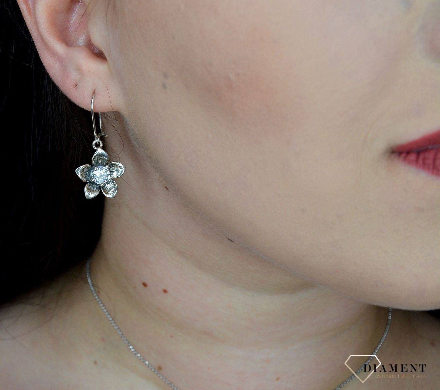 Kolczyki damskie srebrny kwiat z cyrkonią DIA-KLC-2849-925.jpg