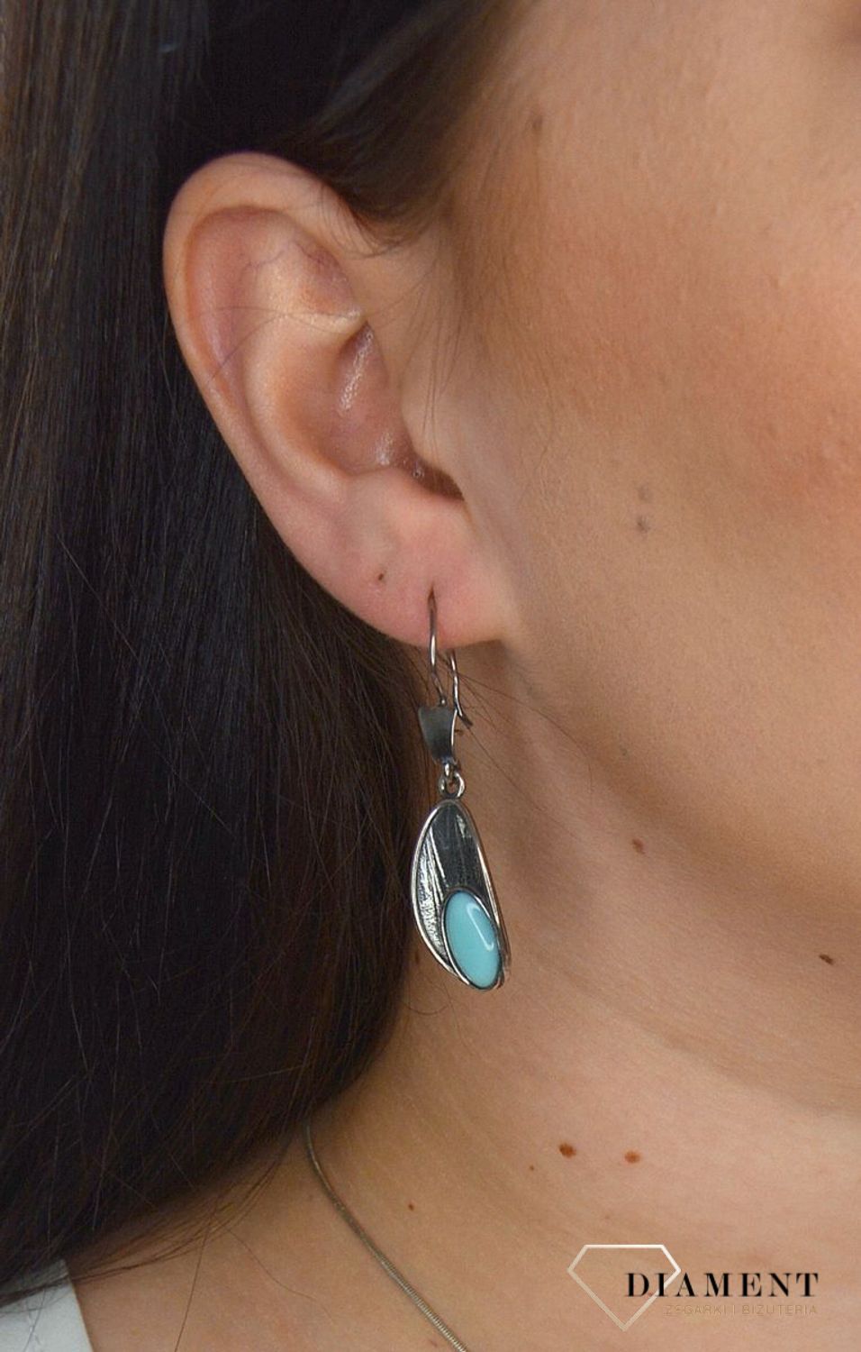 Srebrne kolczyki wiszące z turkusem syntetycznym DIA-KLC-2926-925.jpg