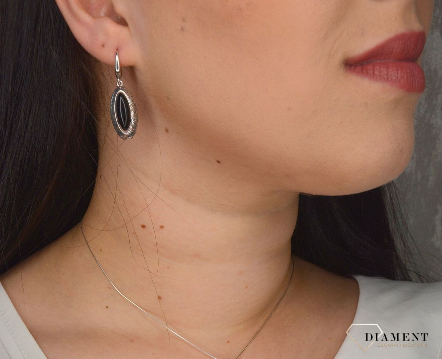 Srebrne kolczyki owal onyks z wzorem DIA-KLC-2927-925.jpg