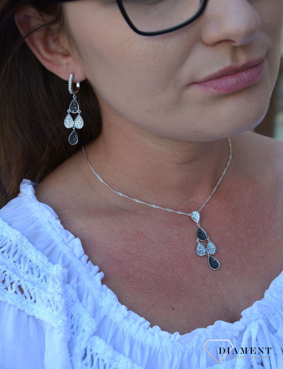 Srebrne kolczyki wiszące czarne cyrkonie DIA-KLC-3086-925.jpg