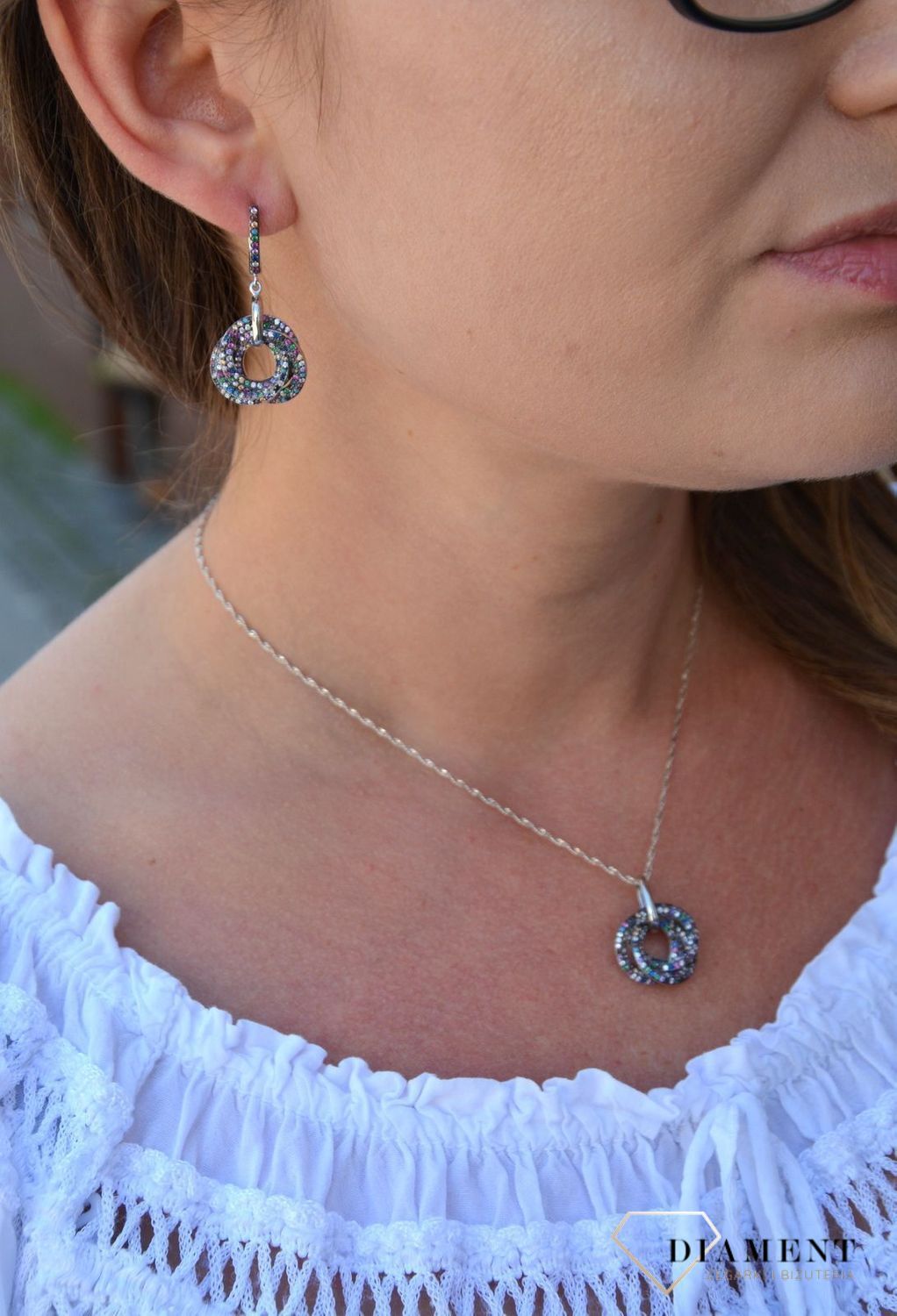 Srebrne wiszące kolczyki złączone kolorowe kółka DIA-KLC-3098-925.jpg